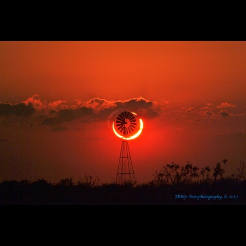 "Ring of Fire" Over Sundown, TX