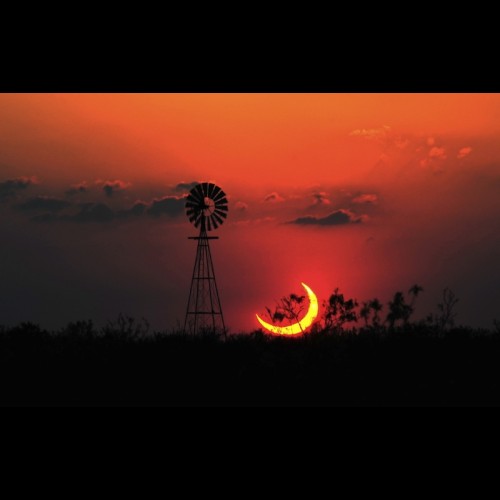 Partial Solar Eclipse Over Sundown, TX - Download